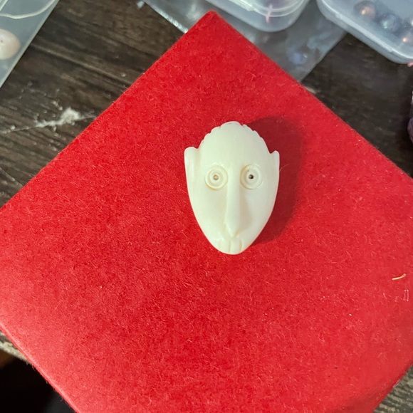 Sweet lil bone dude (hand carved from Bone, ethically sourced) - Picture 7 of 7